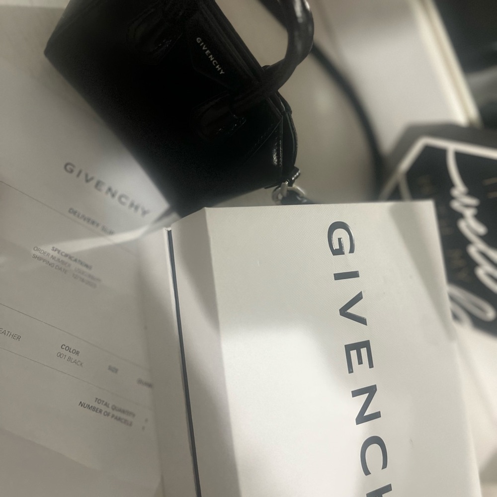 Givency mini bag crossbody - Picture 2 of 2